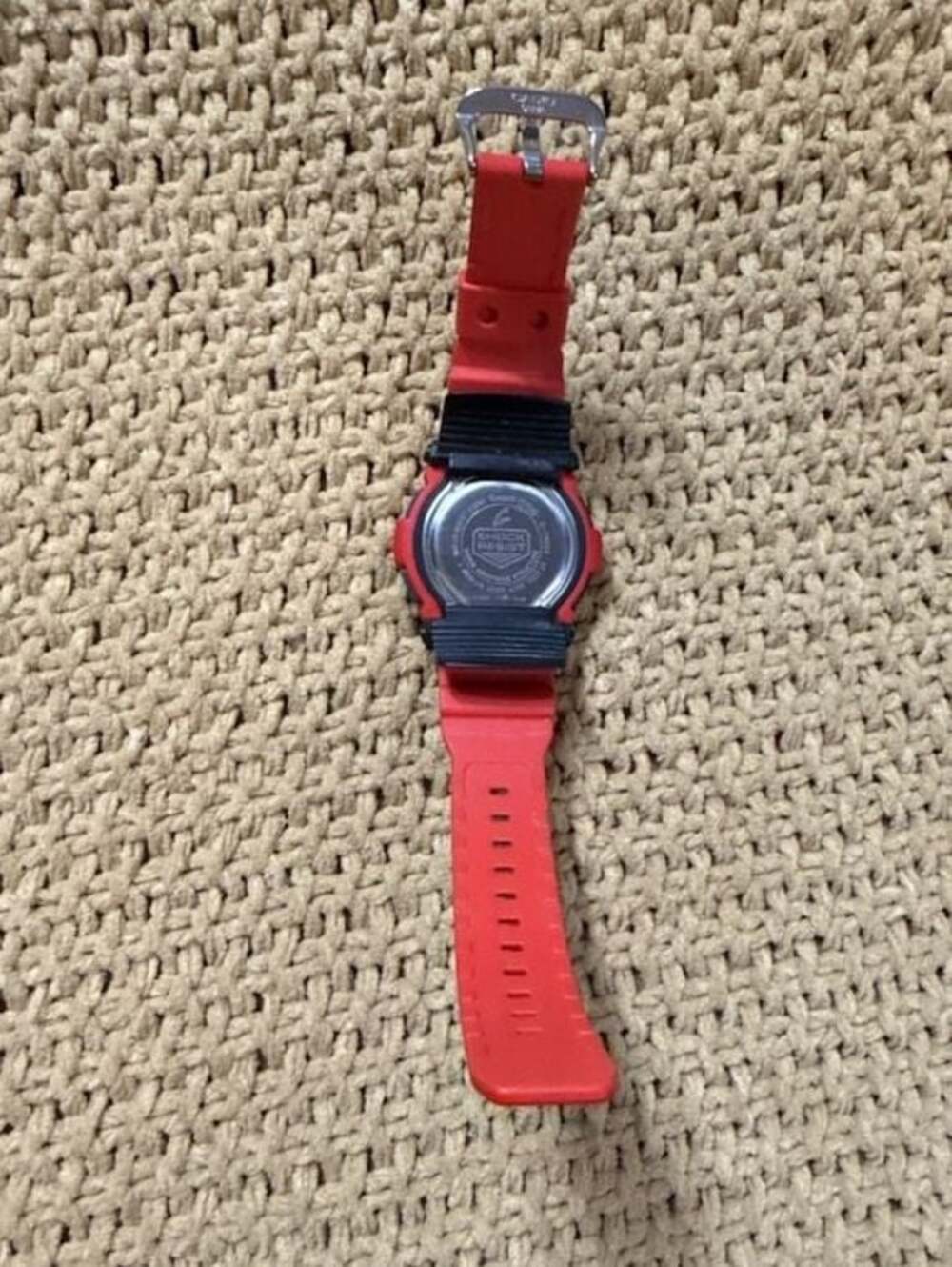 Casio G-Shock G-7900A Red Digital Watch - Picture 4 of 7